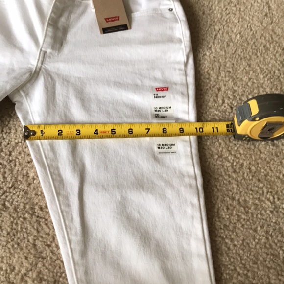 🔴Levi’s🔴 W30L30 711 Skinny mid rise slim through Hip and Thigh - Picture 16 of 17